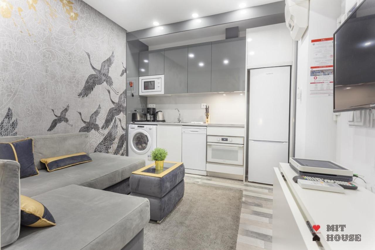 Mit House Puerta De America Iii En